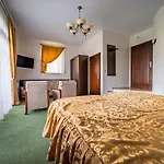 Bed & Breakfast Laura 3*