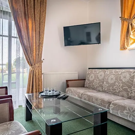 Laura 4* Władysławowo