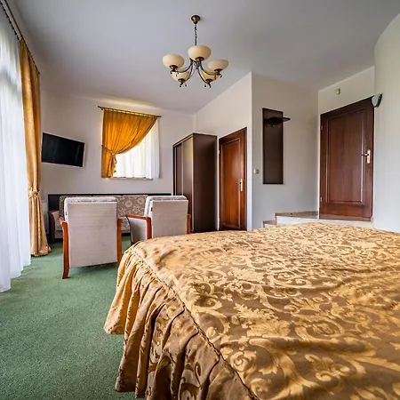 ベッド・アンド・ブレックファスト Laura 4*