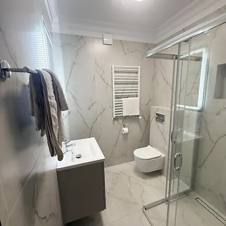 Laura Bed & Breakfast