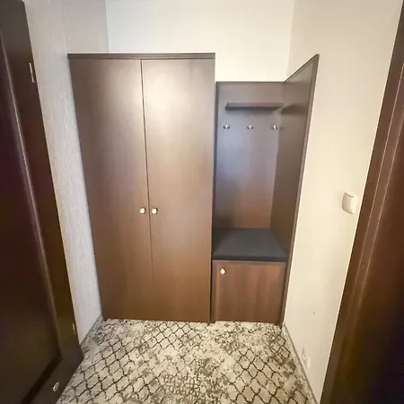Laura Oda ve Kahvaltı *