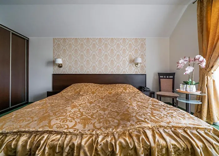 住宿加早餐酒店 Laura 4*