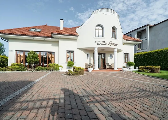 Laura 住宿加早餐酒店 4*