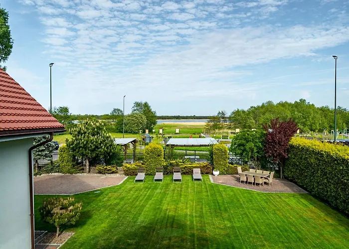 Laura Władysławowo